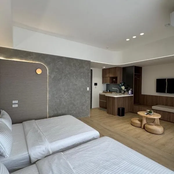 留亦晚, готель у місті Тоучен