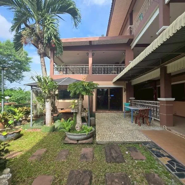 Phaiboon Hotel & Resort, hotel en Pak Chong