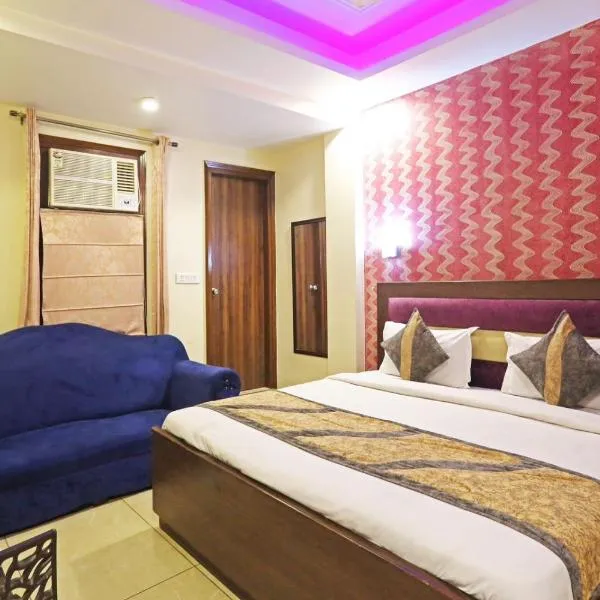 Hotel RedStone - Near Yashobhoomi Convention Centre, hotel di New Delhi