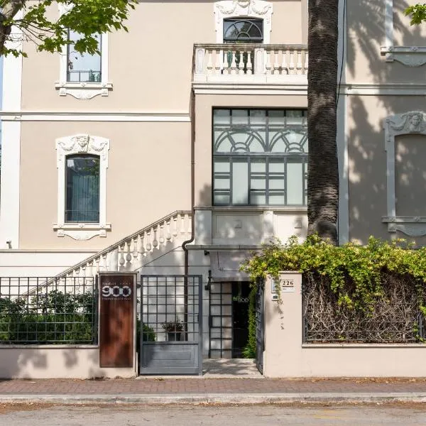 Hotel 900, khách sạn ở Pertisau