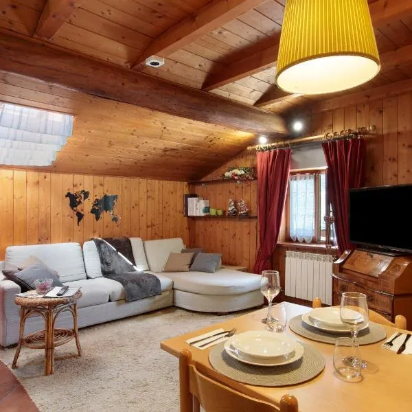 Graziosa Mansarda vista montagne, khách sạn ở Pollein