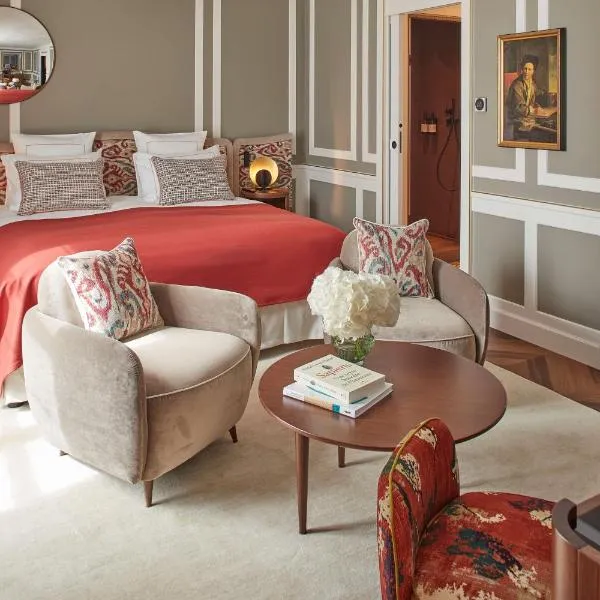 Hôtel Les Lumières - Relais & Châteaux, hotel a Versailles