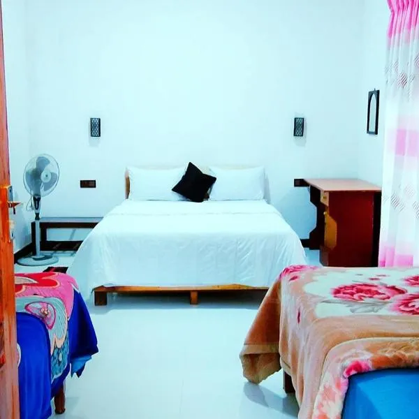 Ella Hushwood, hotel in Ella