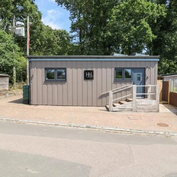 Hub House, hotel in Hastings