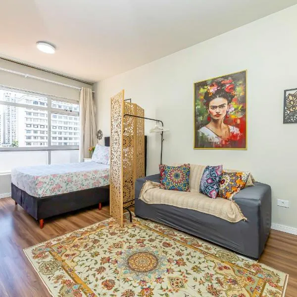 Aconchegante Studio no Coração de Curitiba, hotel in Curitiba