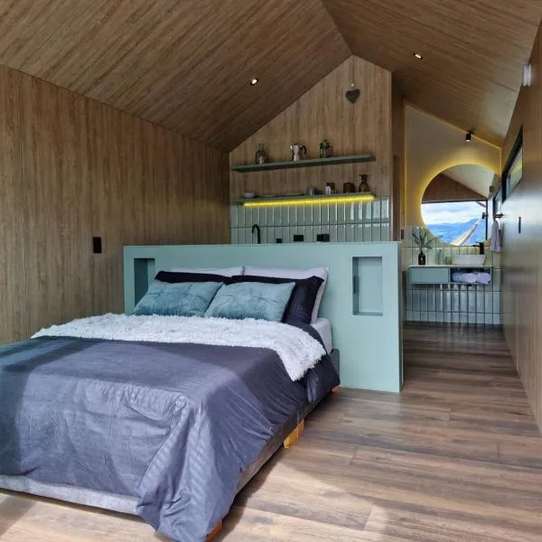 Vive Rela Tiny Houses, hotel in Nemocón