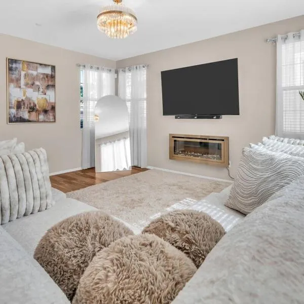 Stylish 3br 3 Bth w fireplace, hotel en Beaumont