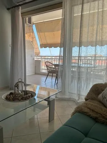 Ethereal Apartment, hôtel à Xylokastro