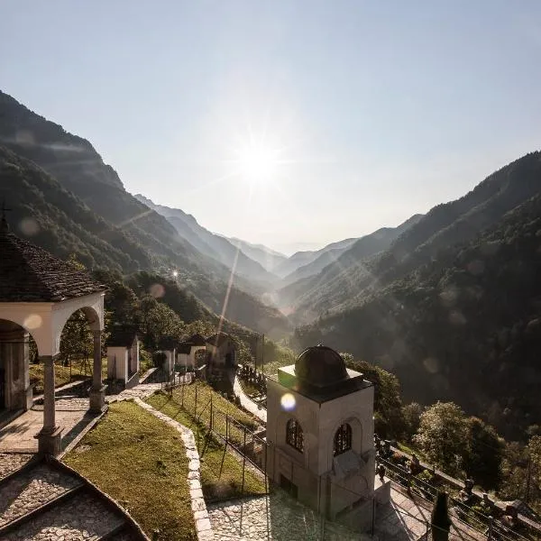 Palazzo Gamboni Swiss Historic Hotel, hotell sihtkohas Comologno