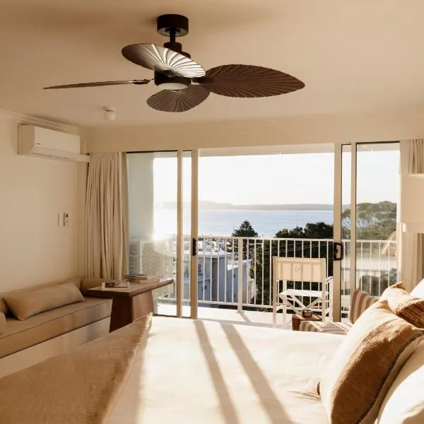 滨海度假村，位于尼尔森湾的酒店