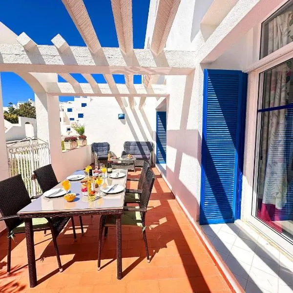Ocean Breeze WindMill Condo by BeCherish, hotell Albufeiras
