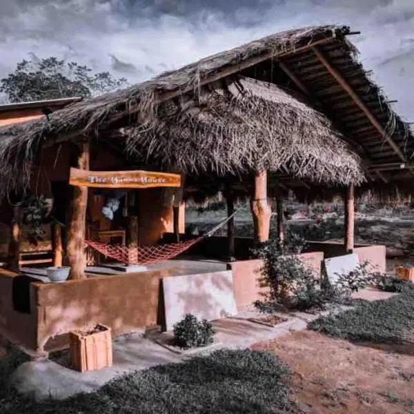 The Happy House Nature Retreat, hotel en Talakolawela