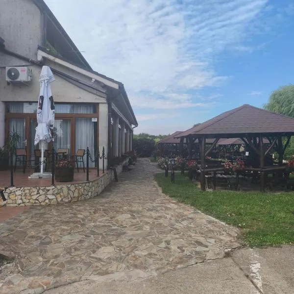 Han Madaras, ξενοδοχείο σε Salonta