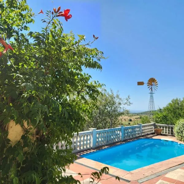 La Muntanera - Eco Yurt - Pool, Nature retreat, ξενοδοχείο σε Figuerola