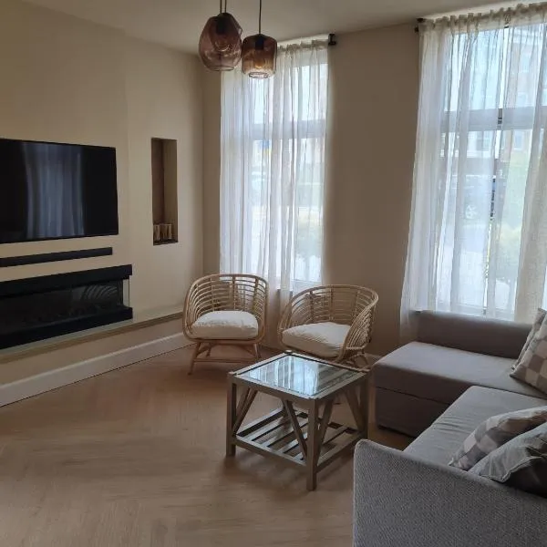 Tussen poort en toren, hôtel à Sneek