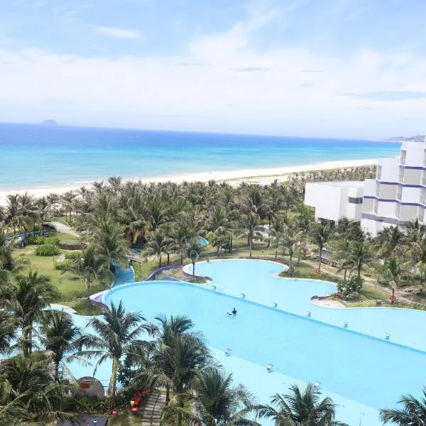 Luxury Beach Resort - Arena Cam Ranh, hotel in Cam Ranh International Airport