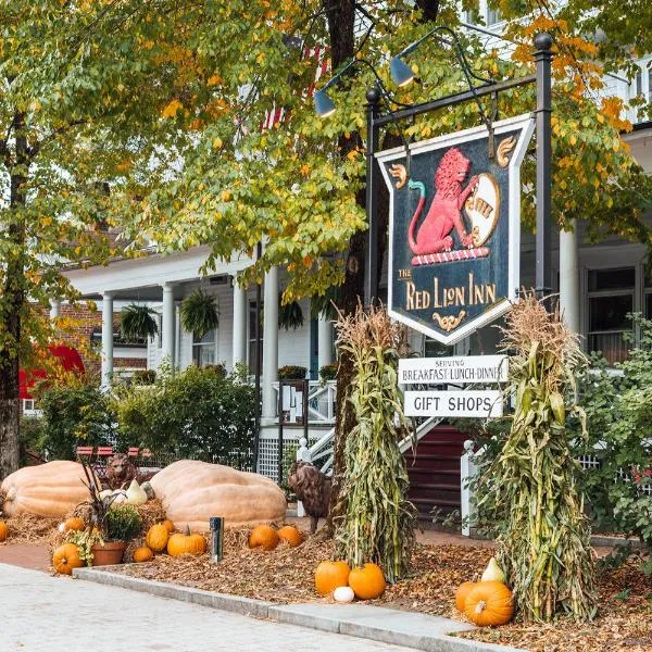 The Red Lion Inn, hotel in Stockbridge