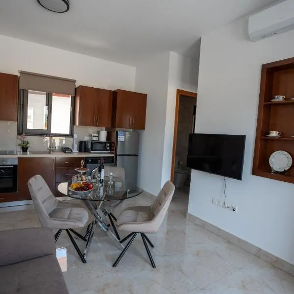 ARMA CIELO II, 1-bed Cosy Flat, Hotel in Paphos