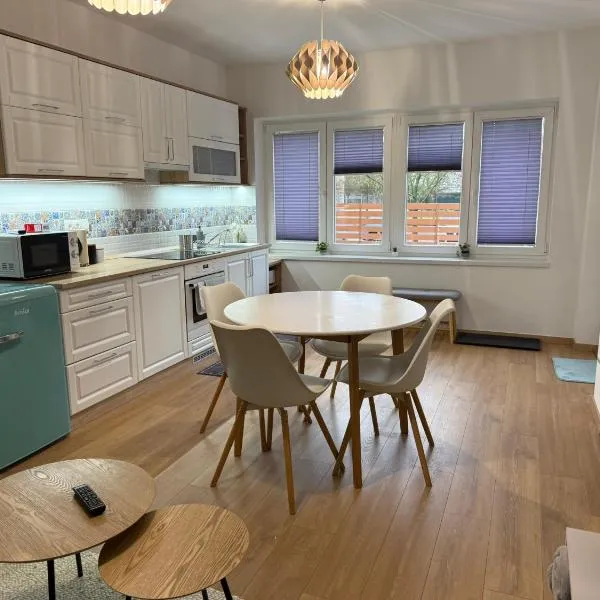 BellaRóza, hôtel à Solt