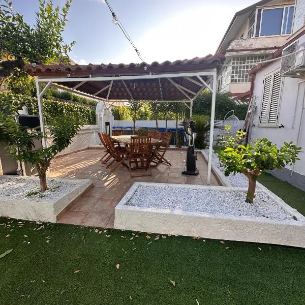 Relax in piscina privata a due passi da Tropea e Pizzo, hotel v destinaci Vibo Valentia Marina