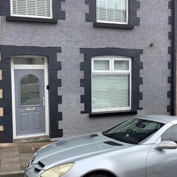 Herbert Place, hotel in Treherbert