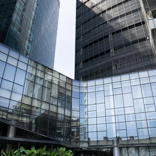 Skysuites Residence, hotel v destinaci Kedungbaruk