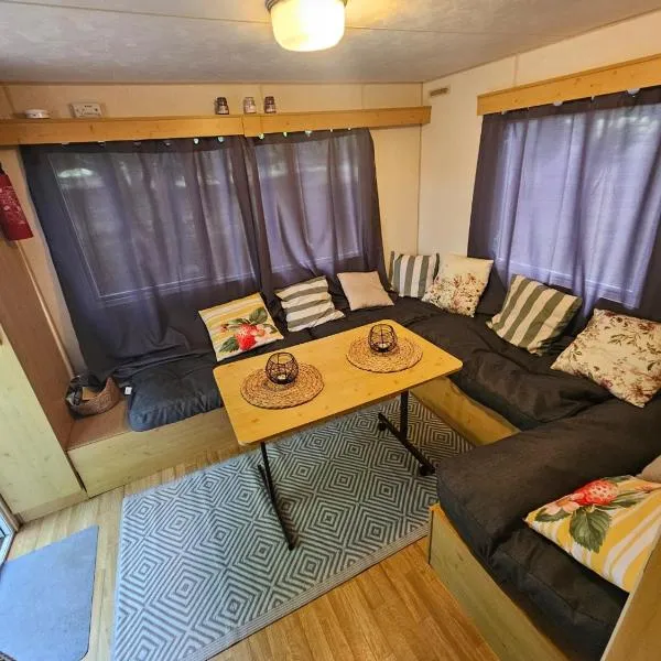 Le calme, hotel in Braize