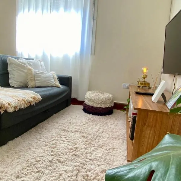 Aloha Teo - Departamento por Día en Trelew, espacioso y cerca de todo!, khách sạn ở Trelew