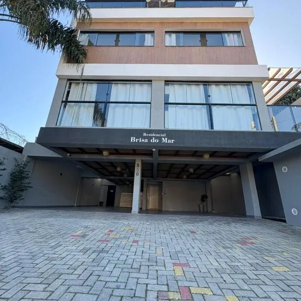 Residencial Brisa do Mar, hotel em Bombinhas