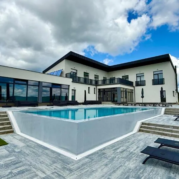 Viesnīca Villa Ambition pilsētā Zălan