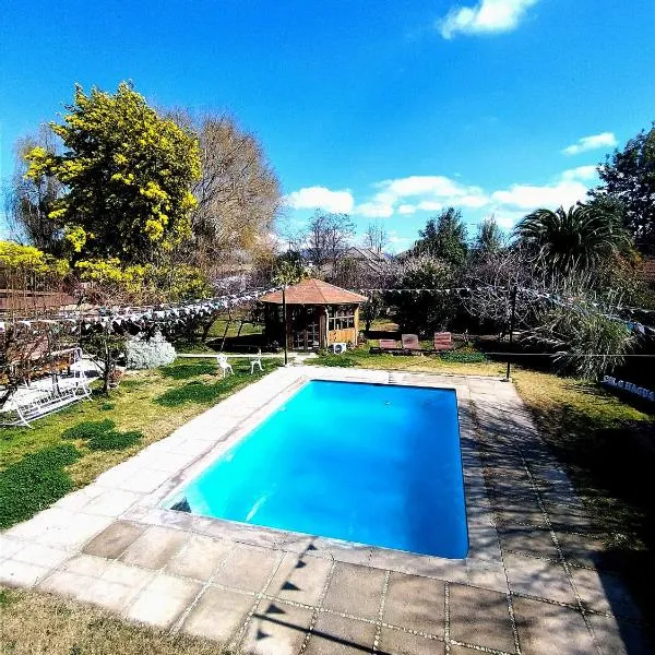 Hostal Pando, hotel in Santa Cruz