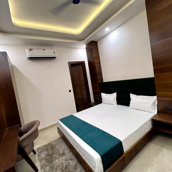 Hotel bliss inn & terrace, hôtel à Meerut