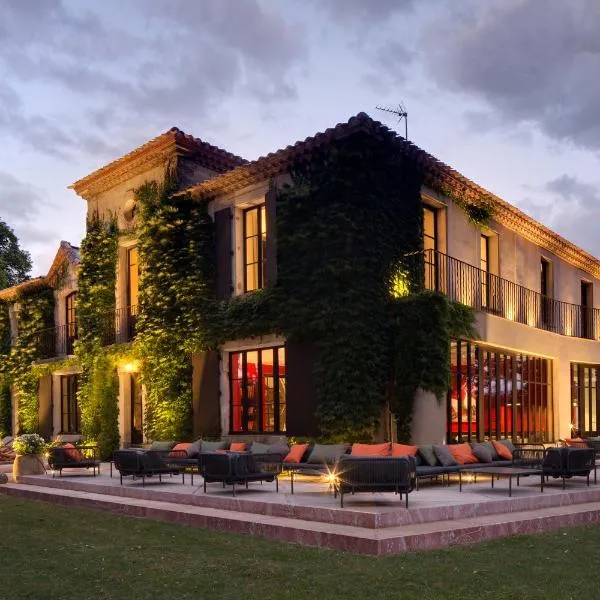 La Jasso Hôtel, Maison de Famille, hotel in Carcassonne