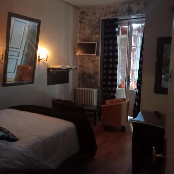 l'authentique, hotel v destinaci Saint-Amand-Mont-Rond
