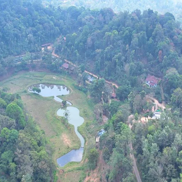Three Hills Resort Coorg, hotel in Madikeri