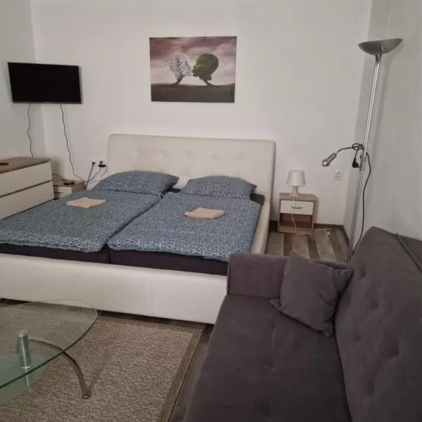 Apartmány Fenix, Hotel in Bytca