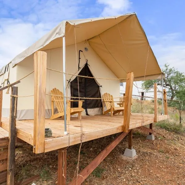 Tombstone's Historic Glamping Escape, hotell sihtkohas Tombstone