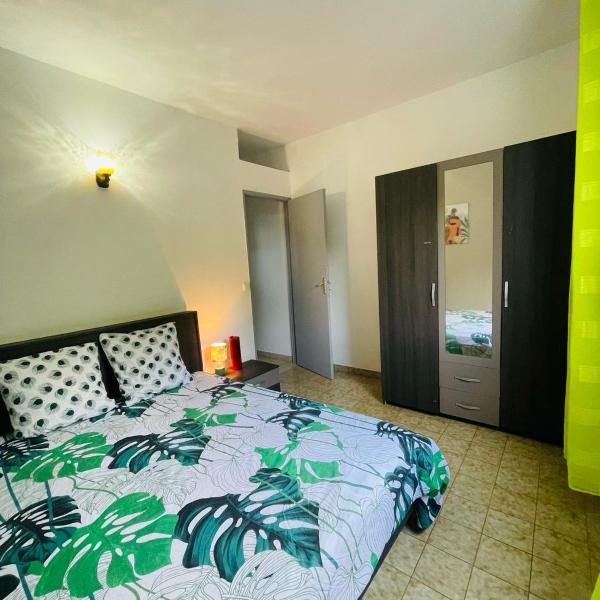 Douce Escapade, Morne la Valeur
