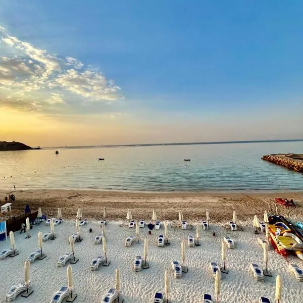 Porto Sokhna Pyramids Sea View for family, hotel in Ain Sokhna
