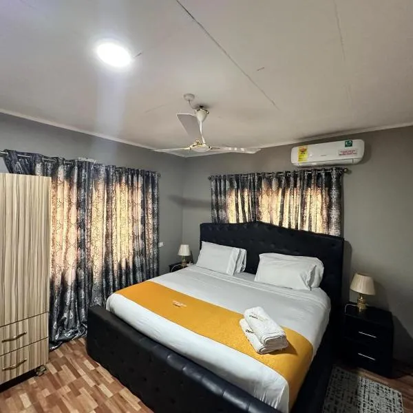 Groove Vacation Homes, hotel v mestu Kasoa