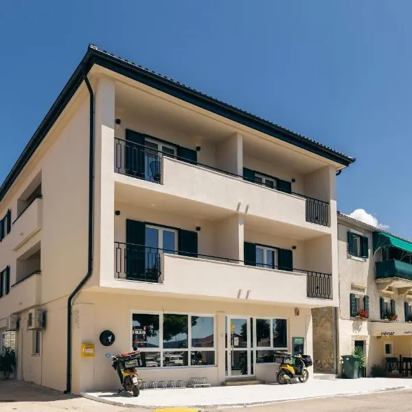 Boutique Rooms Rogovo, hotel in Sveti Filip i Jakov