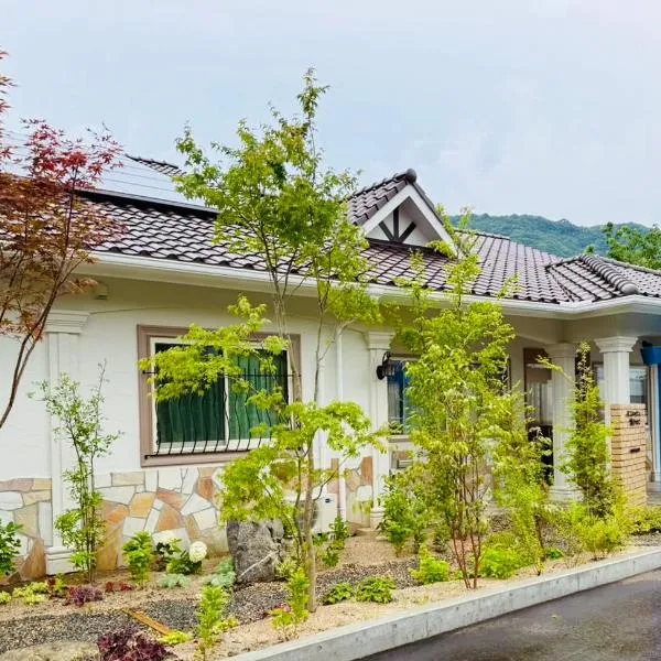 ゲストハウス 花車, hotel v destinaci Amakusa