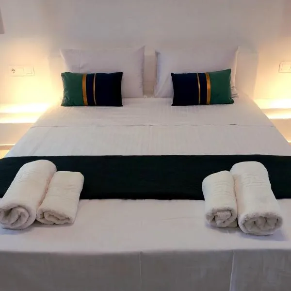 AGAPI apartments, hotel in Kithnos