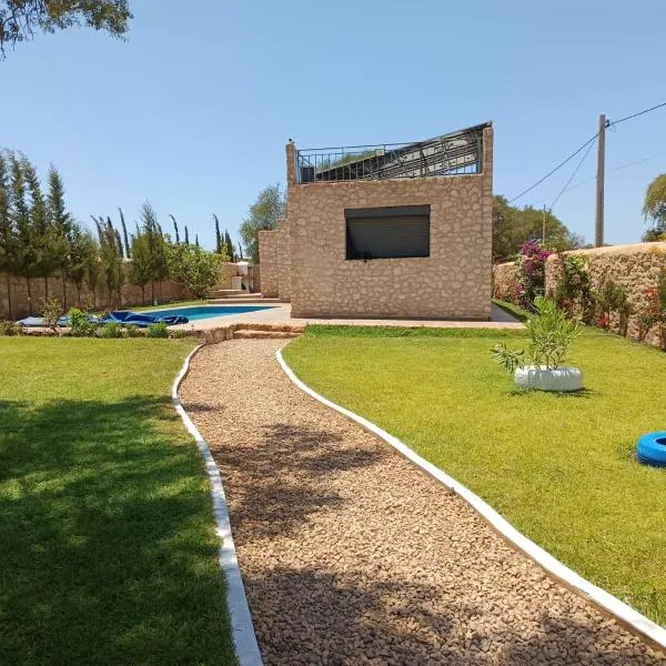 Charmante Villa 15 min Essaouira, viešbutis Saviroje