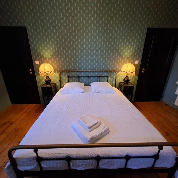 La Glycine, hotel in Luçon