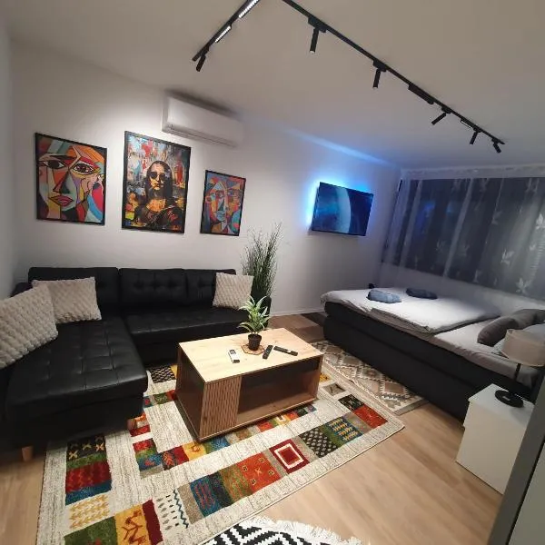 Sofia Apartment free parking، فندق في سراييفو