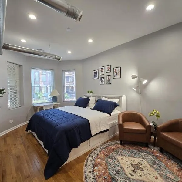 Luxe Loft vibe with King Suite - 4BR 3Ba, hotel en Chicago