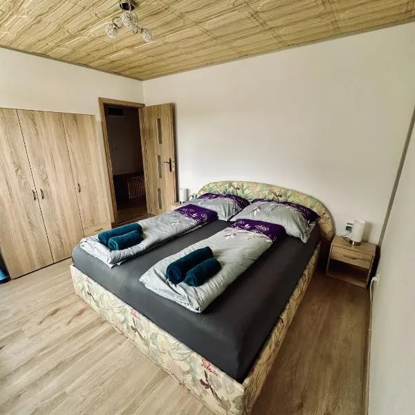 Adrspach family apartment, hotel in Teplice nad Metují