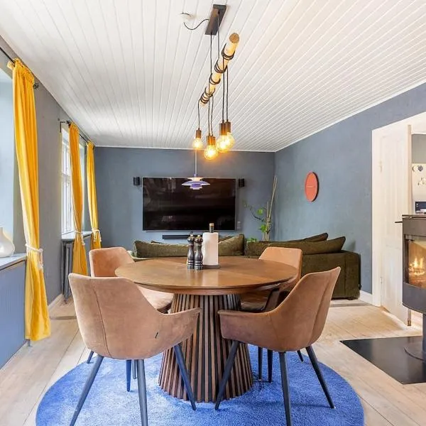 Modern Retreat close to everything in Djursland, Hotel in Grenå