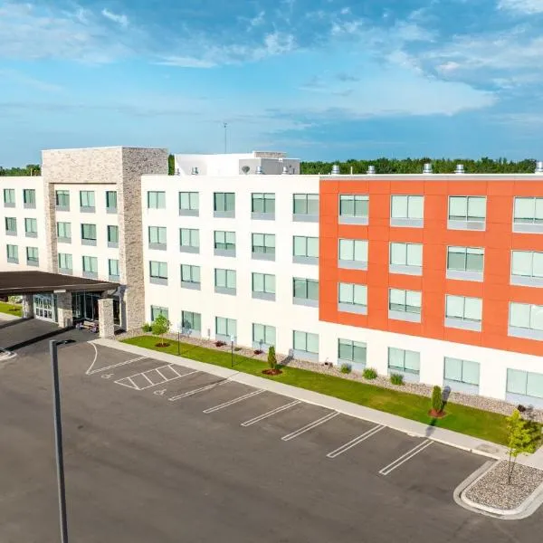 Marinette에 위치한 호텔 Holiday Inn Express & Suites Marinette by IHG